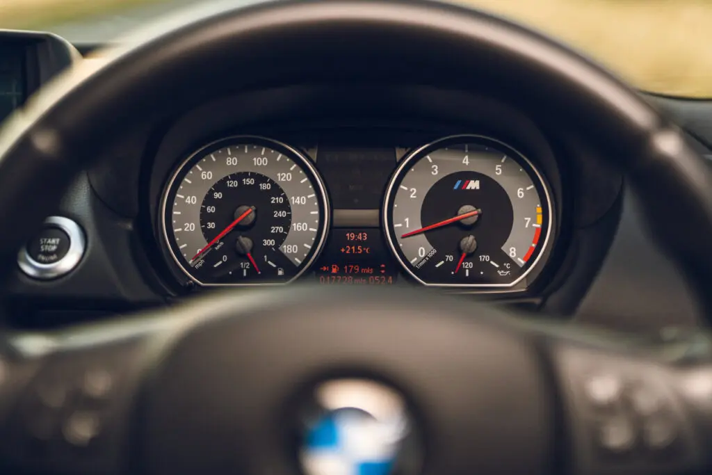BMW 1M COUPE