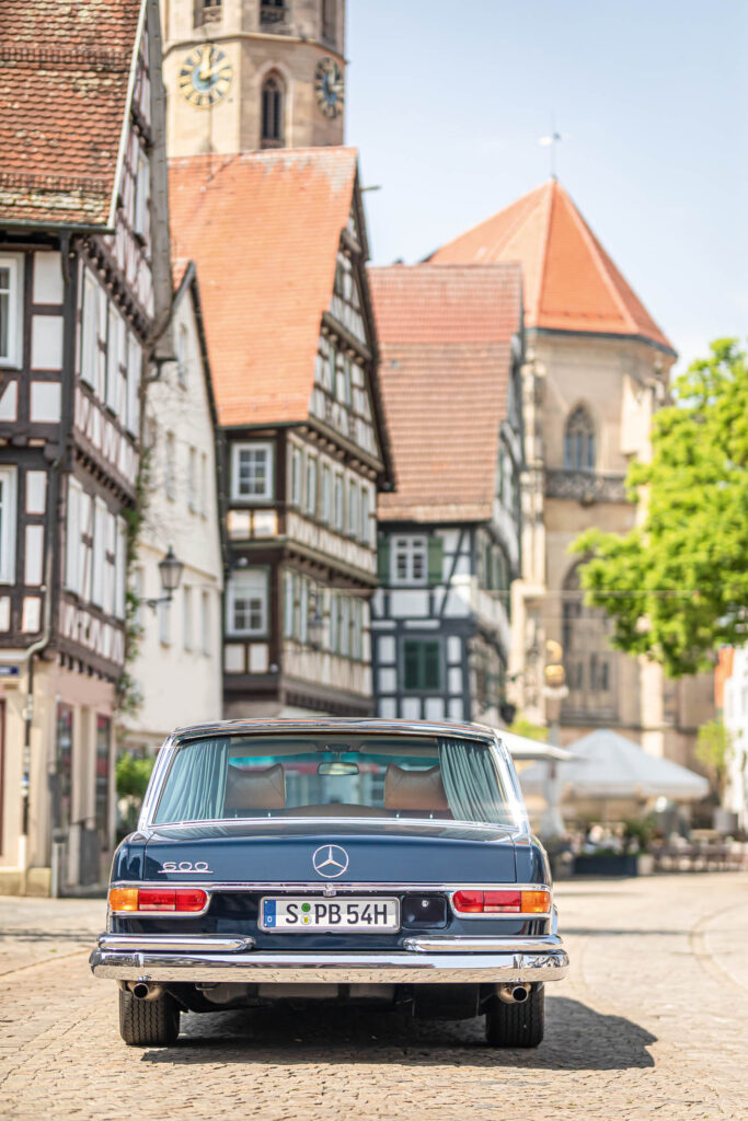Mercedes-Benz 600