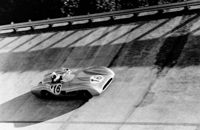 Mercedes-Benz W 196 R Stromlinienrennwagen