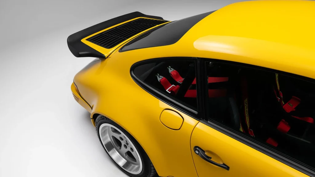 Broad Arrow Air|Water Ruf Yellowbird