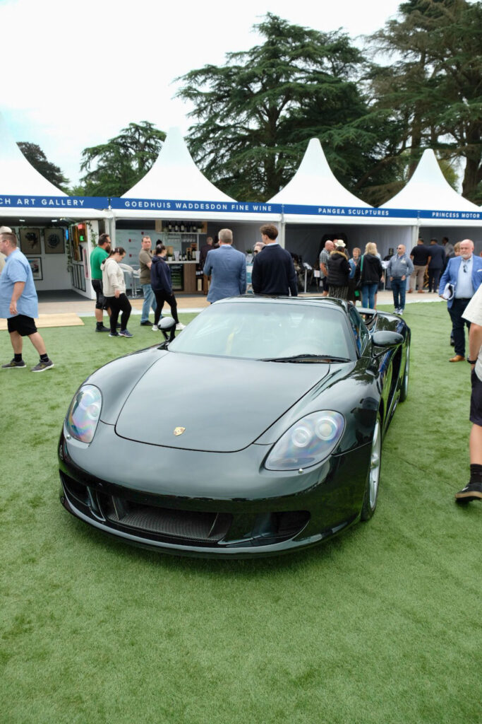 Salon Privé green collection