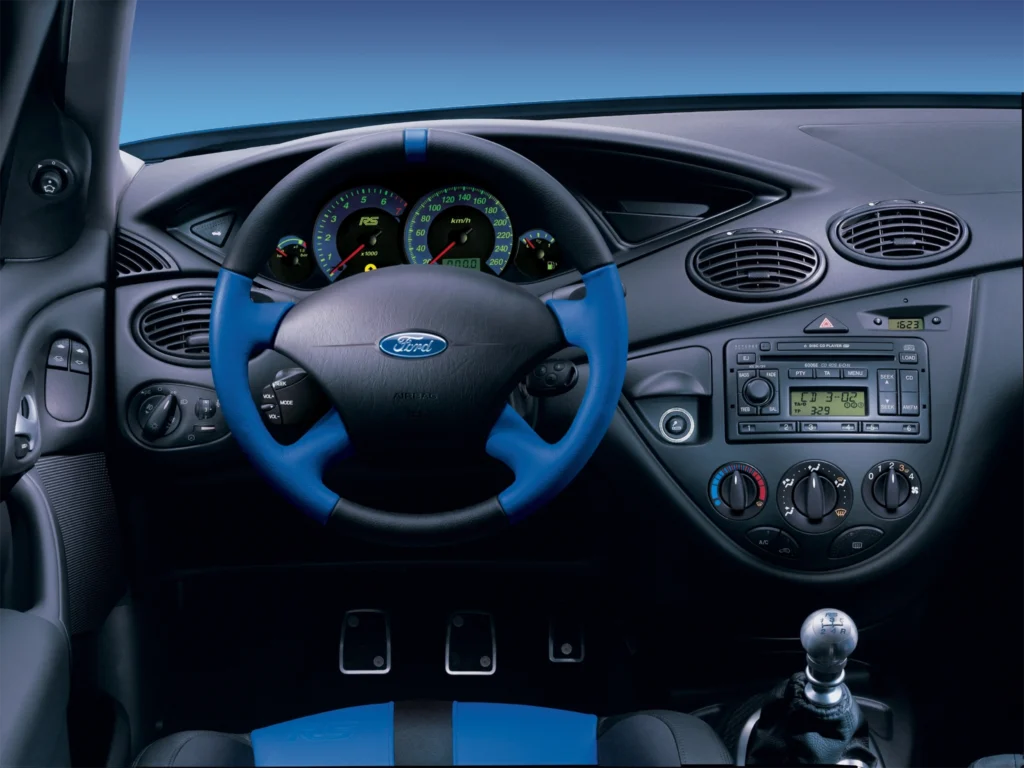 Ford Focus RS Mk1 interior