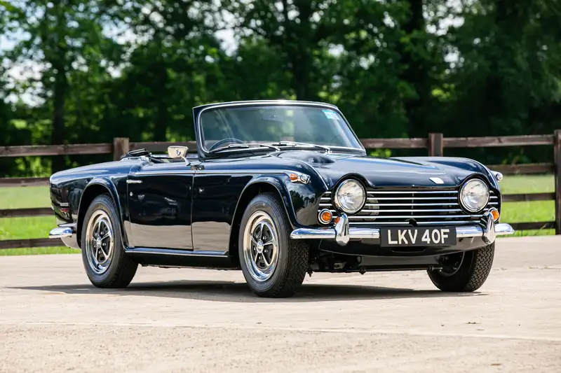 Anthony Hamilton collection heads to Silverstone with Iconic Auctioneers